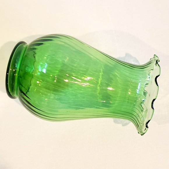 Vintage Anchor Hocking Emerald Green Optic Swirl Vase Holiday Gift - Picture 6 of 7